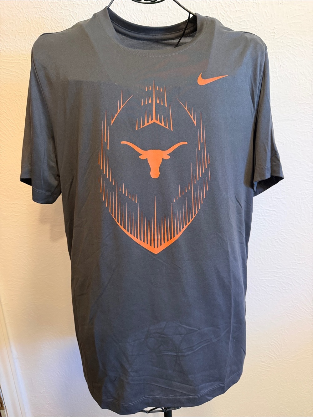 🏈🏈🏈BOGOHO🏈Nike Charcoal Gray Short-Sleeve Tee with Orange Longhorn Graphic-Large